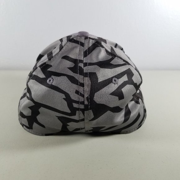 Under Armour Hat - Picture 3 of 6